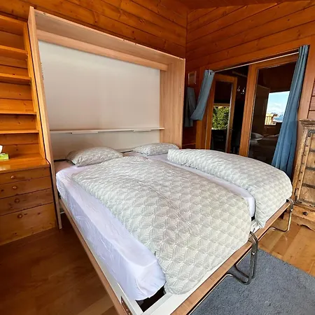 Peace & Comfort - Great Views And Location Chalet