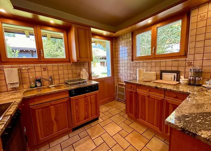 Peace & Comfort - Great Views And Location