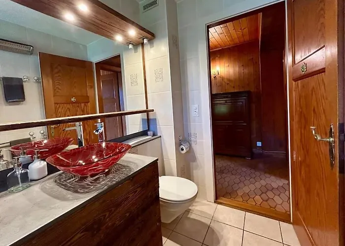 Peace & Comfort - Great Views And Location